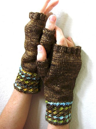 Daisy Mitts by Mary Kay Bishop