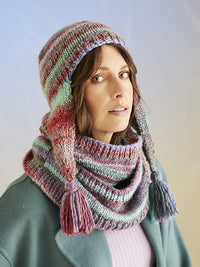 10709 Anemone Hat and Snood by Sirdar