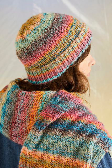 10710 Sea Breeze Hat and Scarf by Sirdar