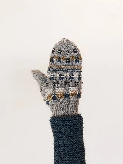 Snowberry Mittens by Pam Allen