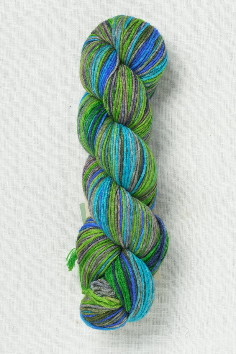 Urth Yarns Uneek DK 6025