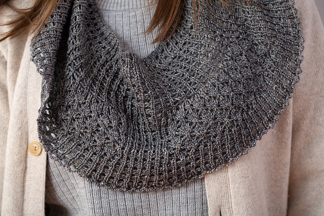 Filigree Cowl by Catherine Salter Bayar