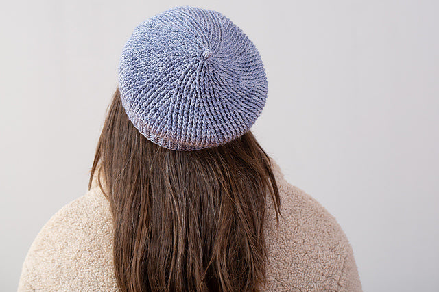 Zima Beret by Nina Holubcova