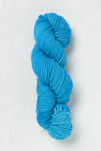 Urth Yarns 16 Worsted BL90