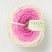 Freia Ombre Super Bulky Valentine