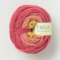 Freia Ombre Super Bulky Dahlia