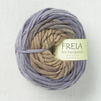 Freia Ombre Super Bulky Sandbar