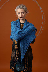 Triangular shawl Cadence by LANGYARNS SWITZERLAND