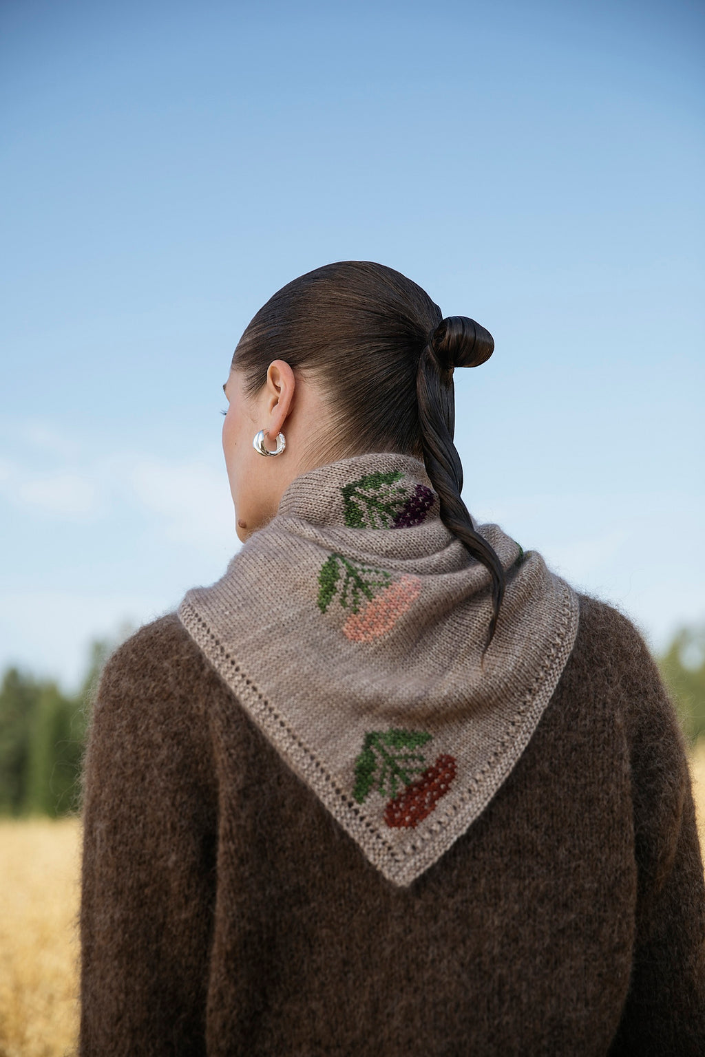 Laine Cultivate : Knitting the Beauty of Nature by Dee Hardwicke & Jonna Helin