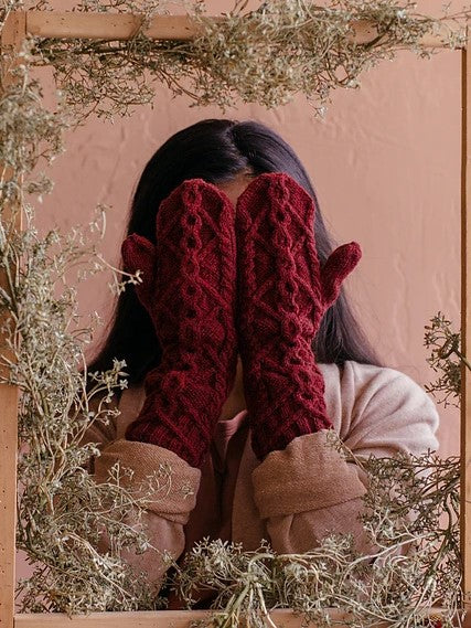 Kessler Mittens by Whitney Hayward