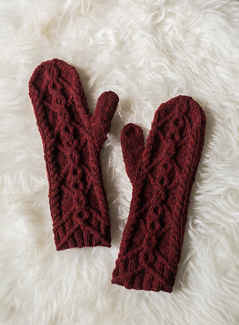 Kessler Mittens by Whitney Hayward