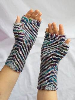 Tabby Mitts by Quinn Reverendo