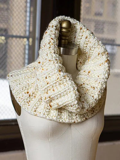 Seeded Rib Stitch Cowl by Antonia Shankland