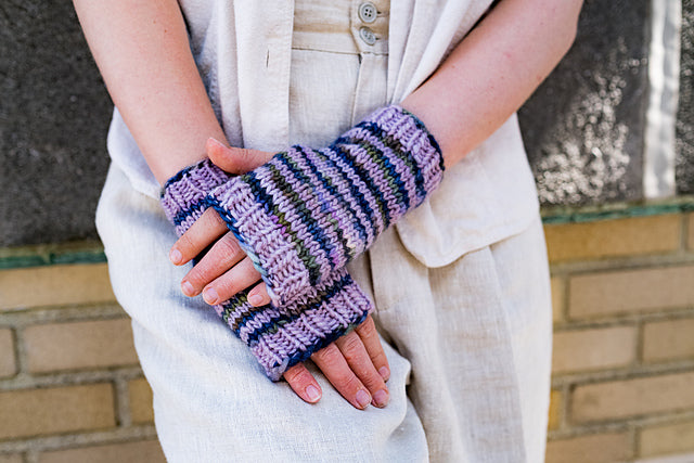 Figs + Thistles Mitts by Quinn Reverendo