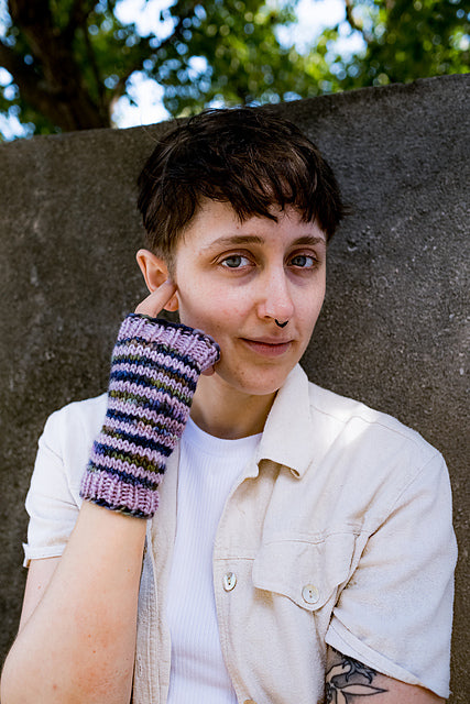 Figs + Thistles Mitts by Quinn Reverendo