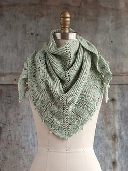 Pluma Shawlette by Lisa R. Myers