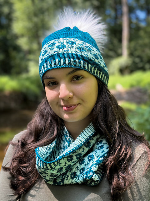 Carbonated Hat & Cowl by Tanis Gray