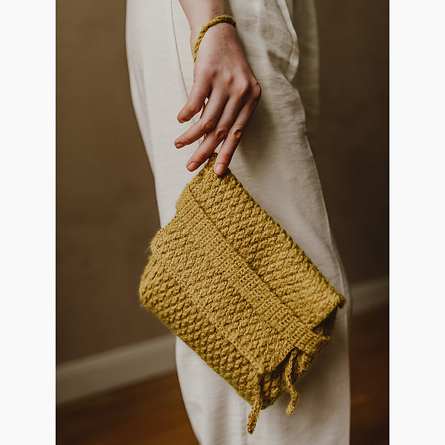 Clutch Lunti by Pascuali Designs