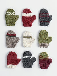 Holiday Cheer Mini Mitt by Nancy Ekvall