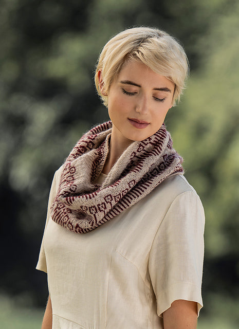 Poppy Fields Cowl by Kelly Forster