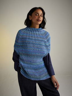 10721 Bellfolower Poncho by Sirdar