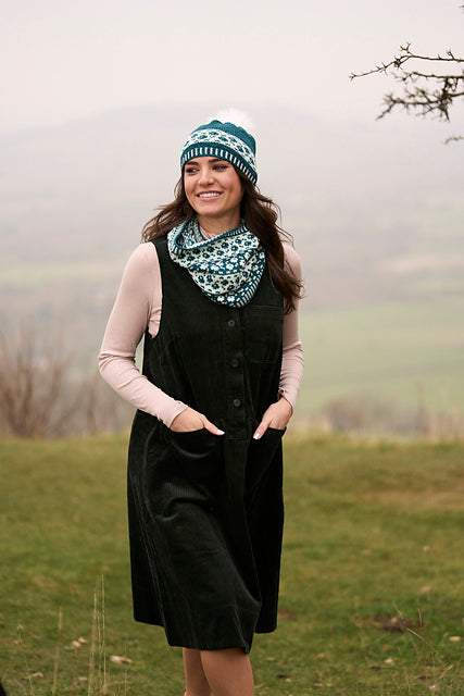 Carbonated Hat & Cowl by Tanis Gray