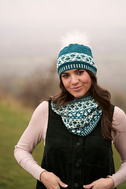 Carbonated Hat & Cowl by Tanis Gray