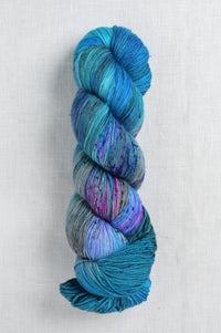 Madelinetosh Twist Light Across the Universe