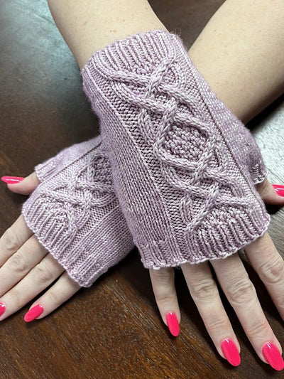 Asteria Mitts by Rachel Wolfe