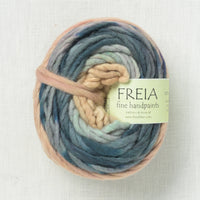 Freia Ombre Super Bulky Nautilus