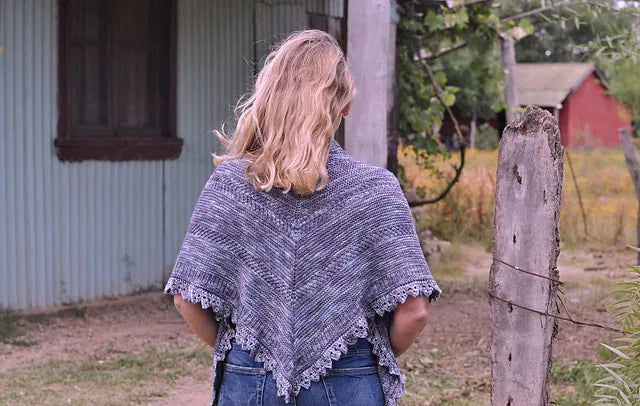 Franjitas Shawl by Gabriela Calderini