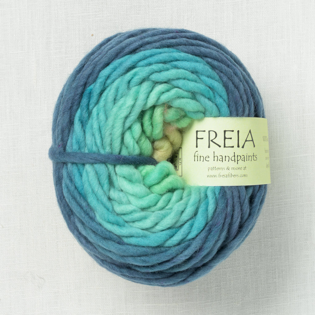 Freia Ombre Super Bulky Aurora