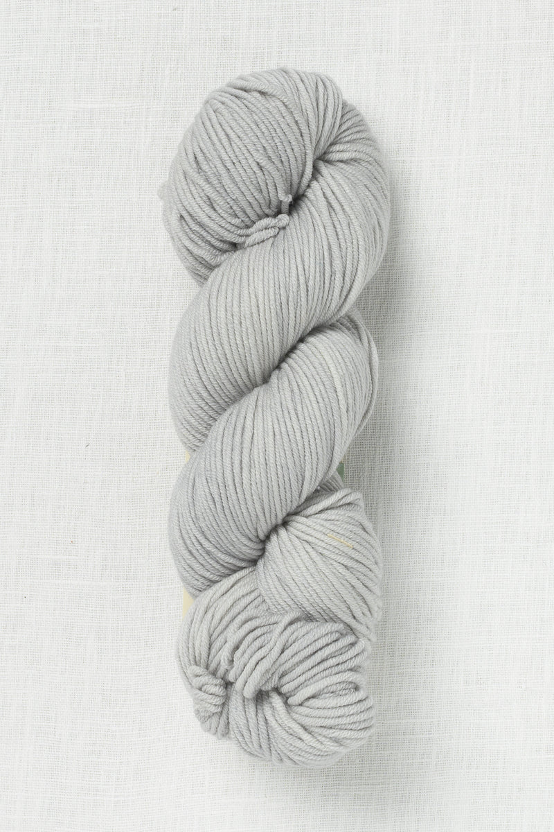 Urth Yarns 16 Worsted N90