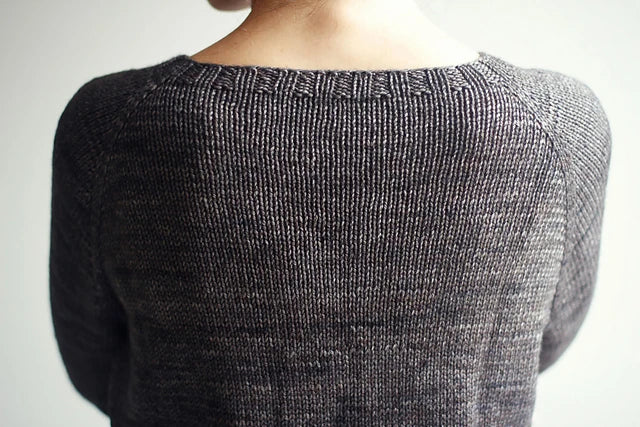 Basic Raglan Pullover by Joji Locatelli