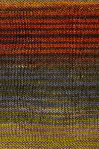 Urth Yarns Uneek DK 6001 swatch